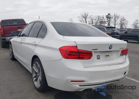 2018 BMW 330I xDrive z USA, uszkodzony, nr VIN WBA8D9G5XJNU70485